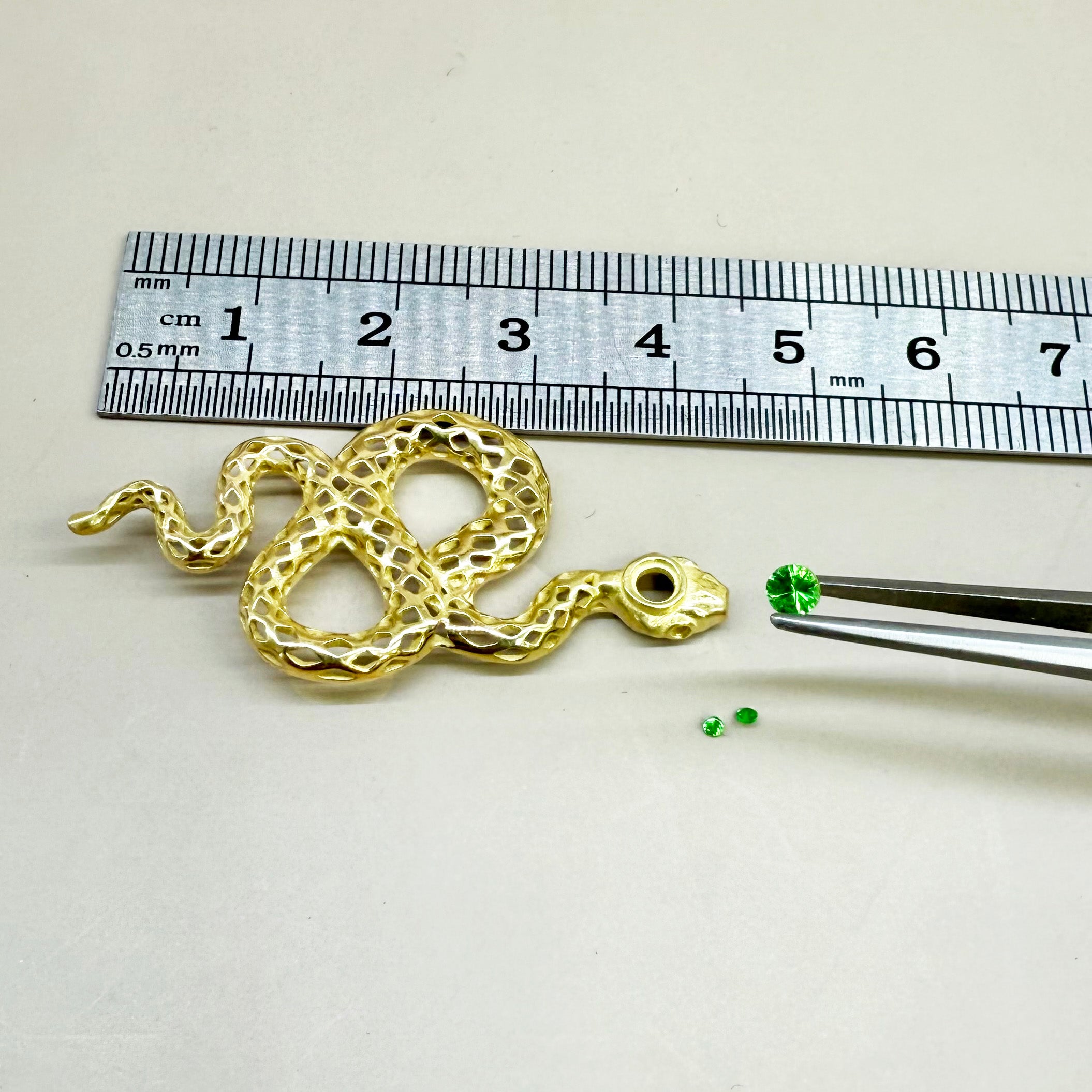 Large Tsavorite Crownwork® Snake Pendant