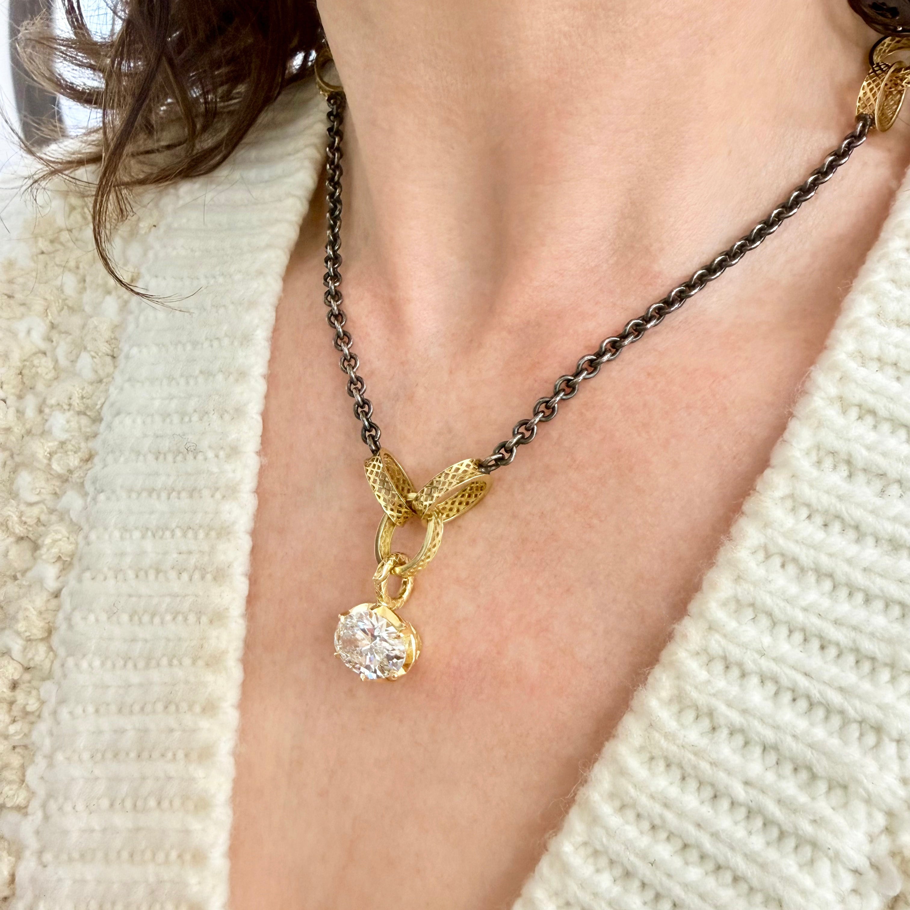 18K Yellow Gold Crownwork® East West Pendant with LG Diamond