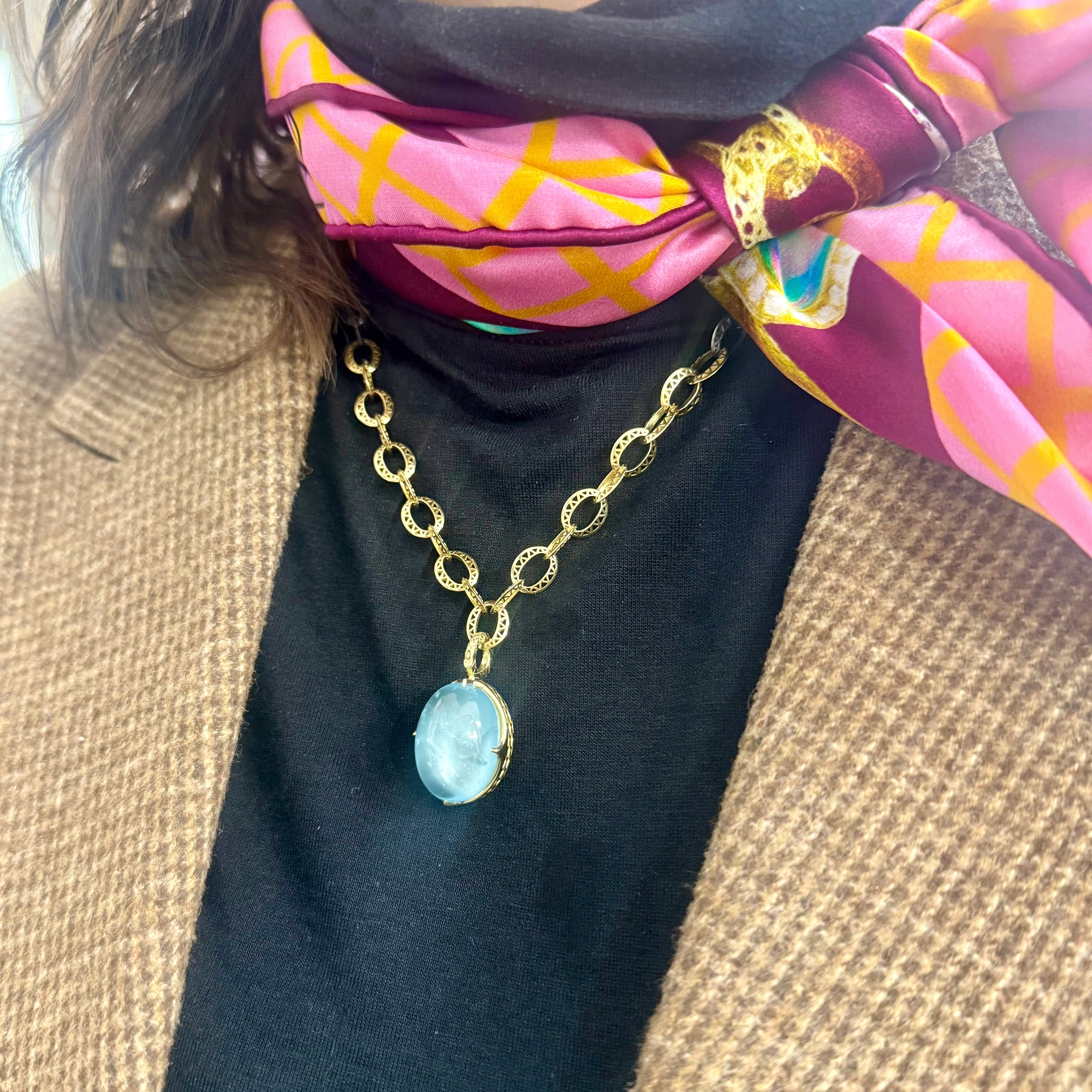 18K Yellow Gold Crownwork® Aquamarine Pendant