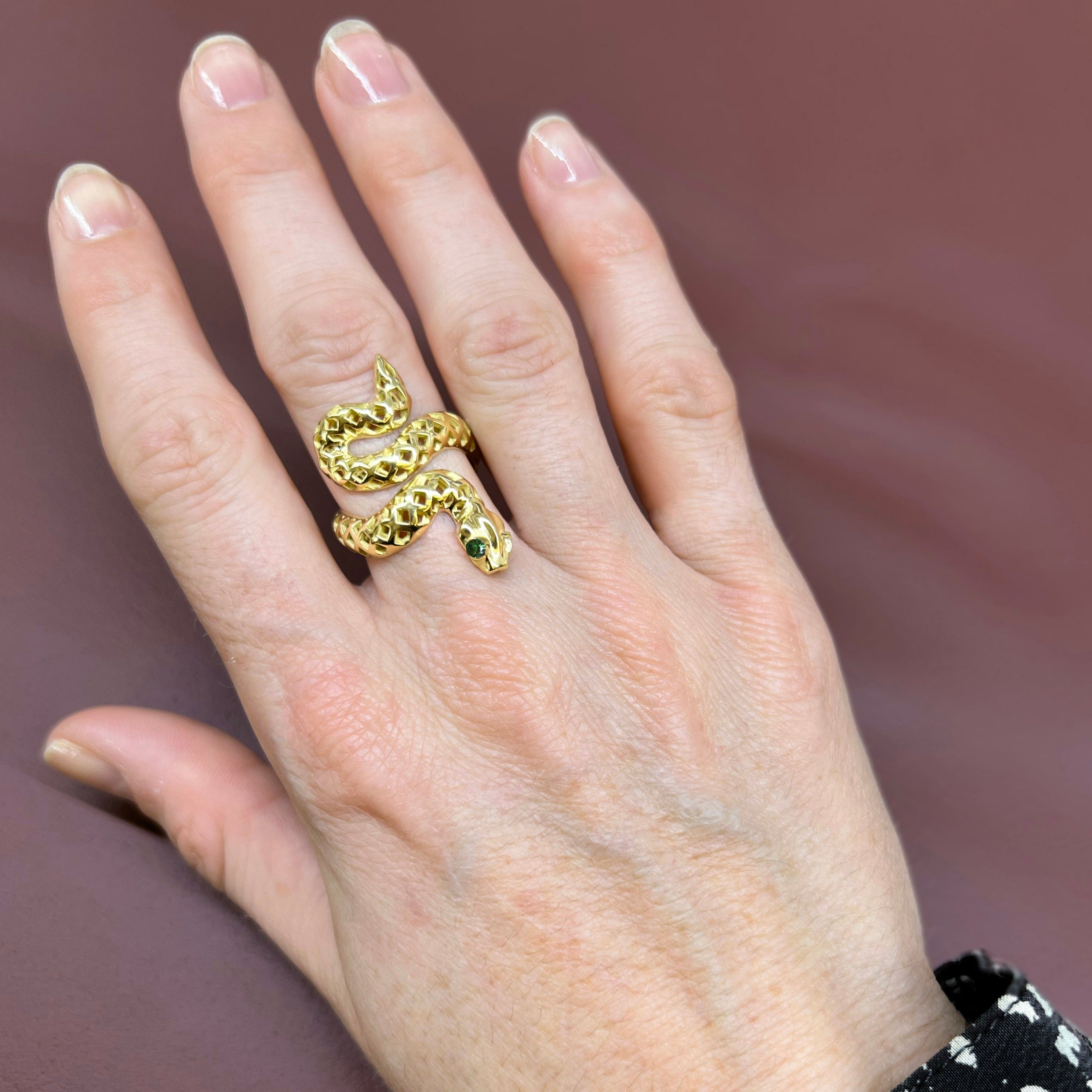 Crownwork® Snake Ring with Emerald Eyes