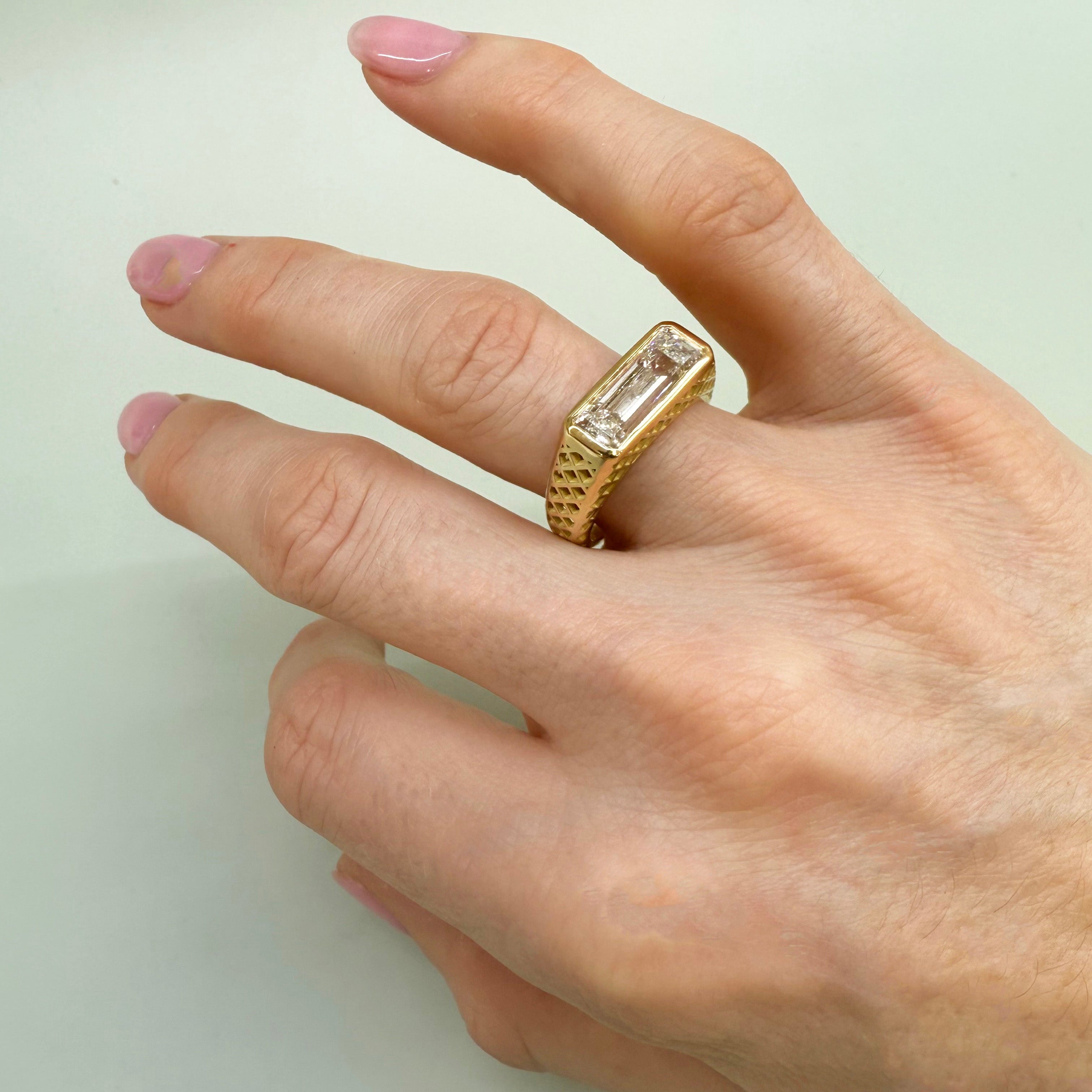 Rectangular Crownwork® Diamond Band