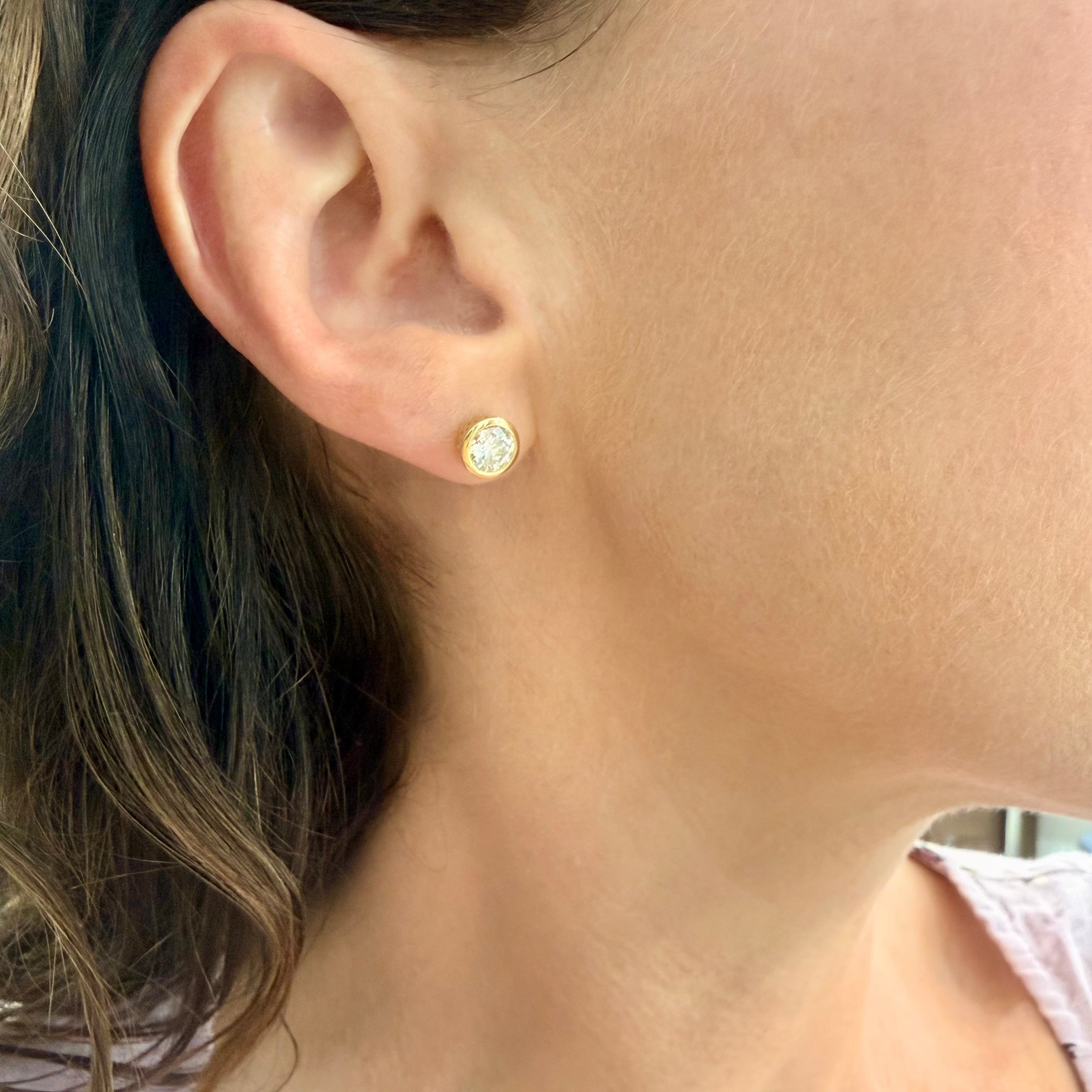 Lab Grown Diamond Crownwork® Bezel Stud Earrings 18K Gold