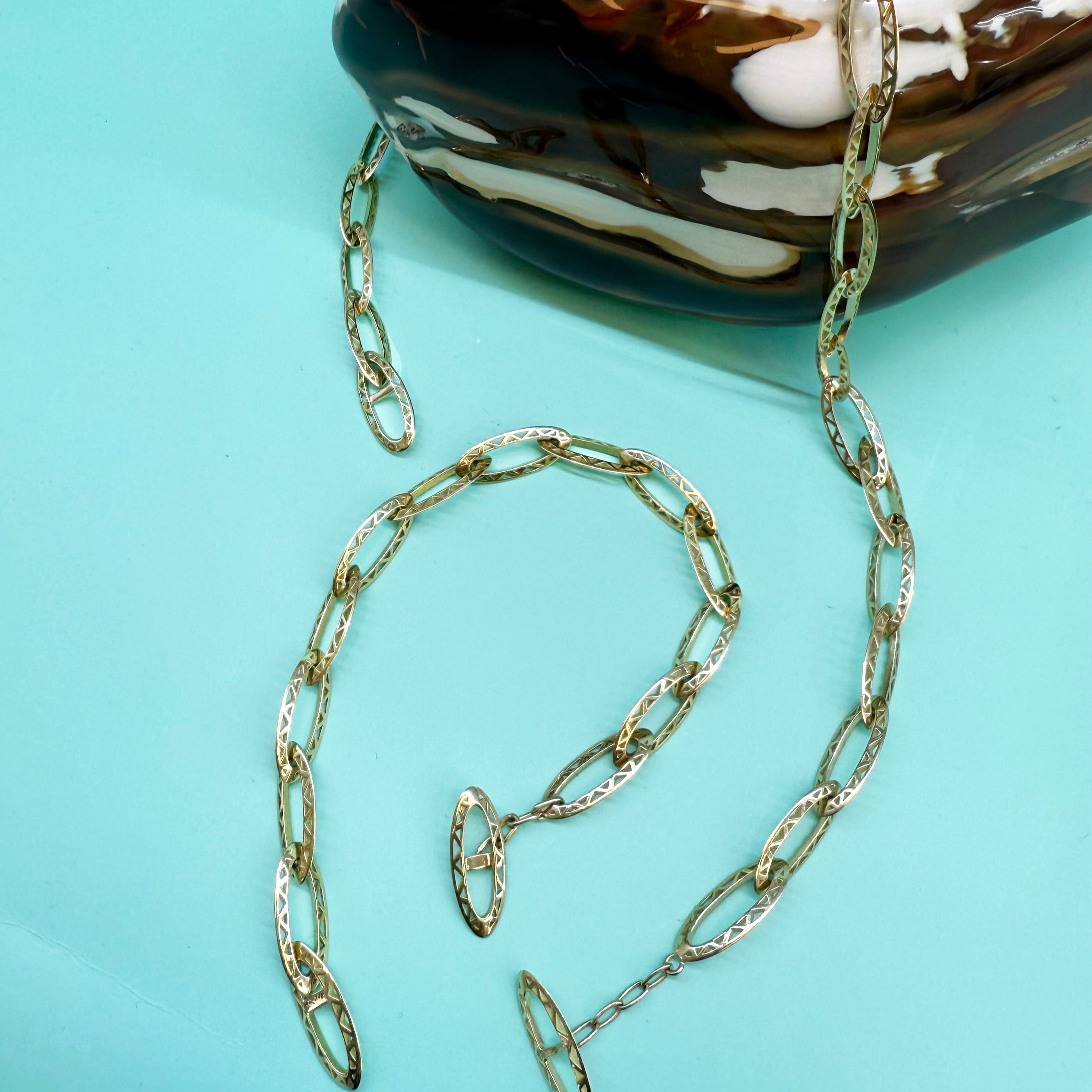 Elongated Oval Crownwork® Link Bracelet