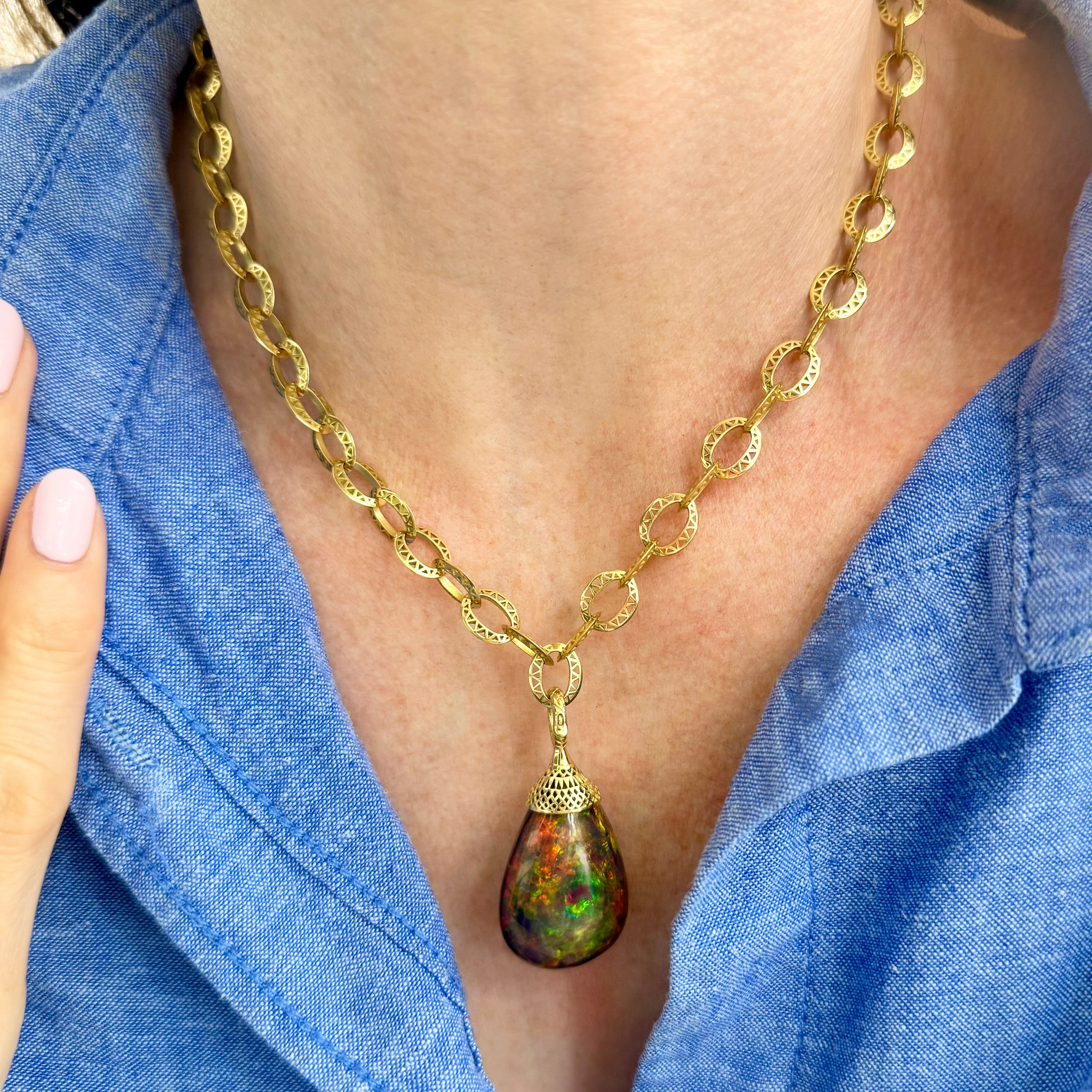 Ethiopian Black Opal Crownwork® Finial Pendant 18K Gold