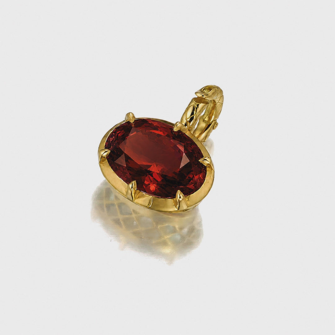 East-West birthstone pendant in 18K yellow gold