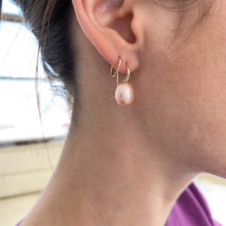 Small Peachy Pink Pearl Earrings