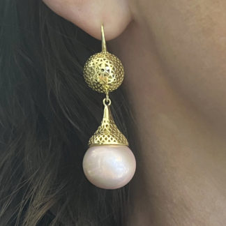 Crownwork® Earrings with Rose Pink Pearl Drops
